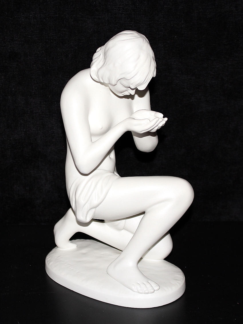 FIGURIN, porslin, Art Deco, nakenstudie, Wallendorf, signerad, Sterner, Tyskland, 1900-talets första hälft.