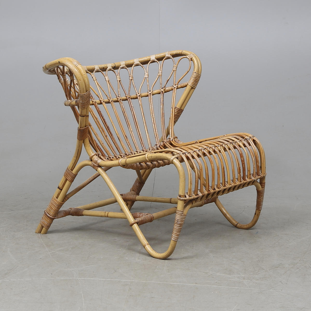 FÅTÖLJ, möjligen Viggo Boesen.