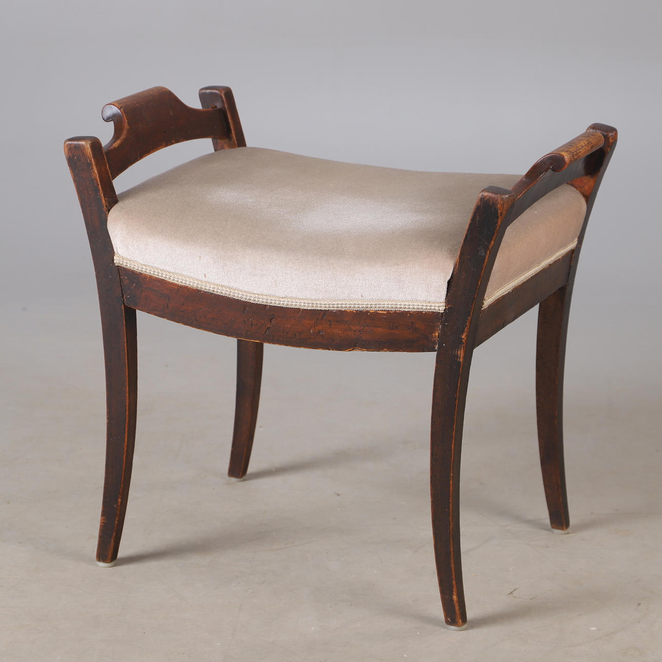 TABURETE, caoba, estilo imperio.