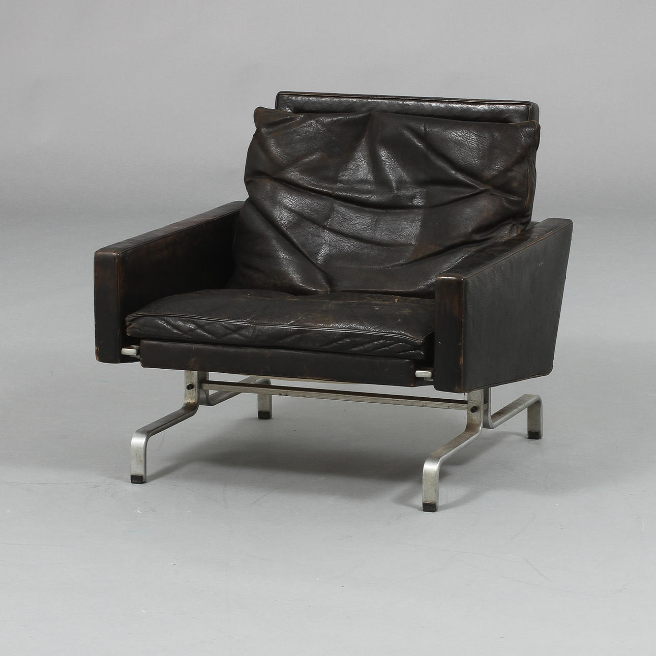 FÅTÖLJ "PK-31". Poul Kjaerholm för E Kold Christensen, Danmark.