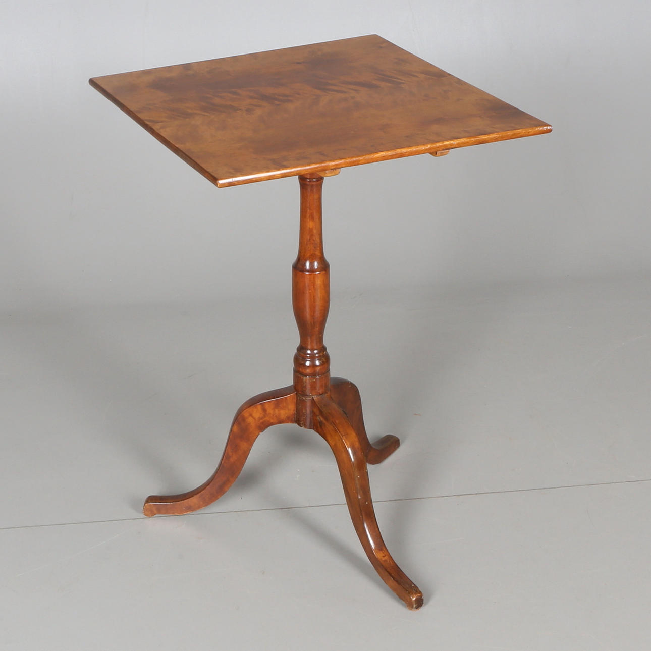 FÄLLBORD, fanérat trä, 1900-tal.