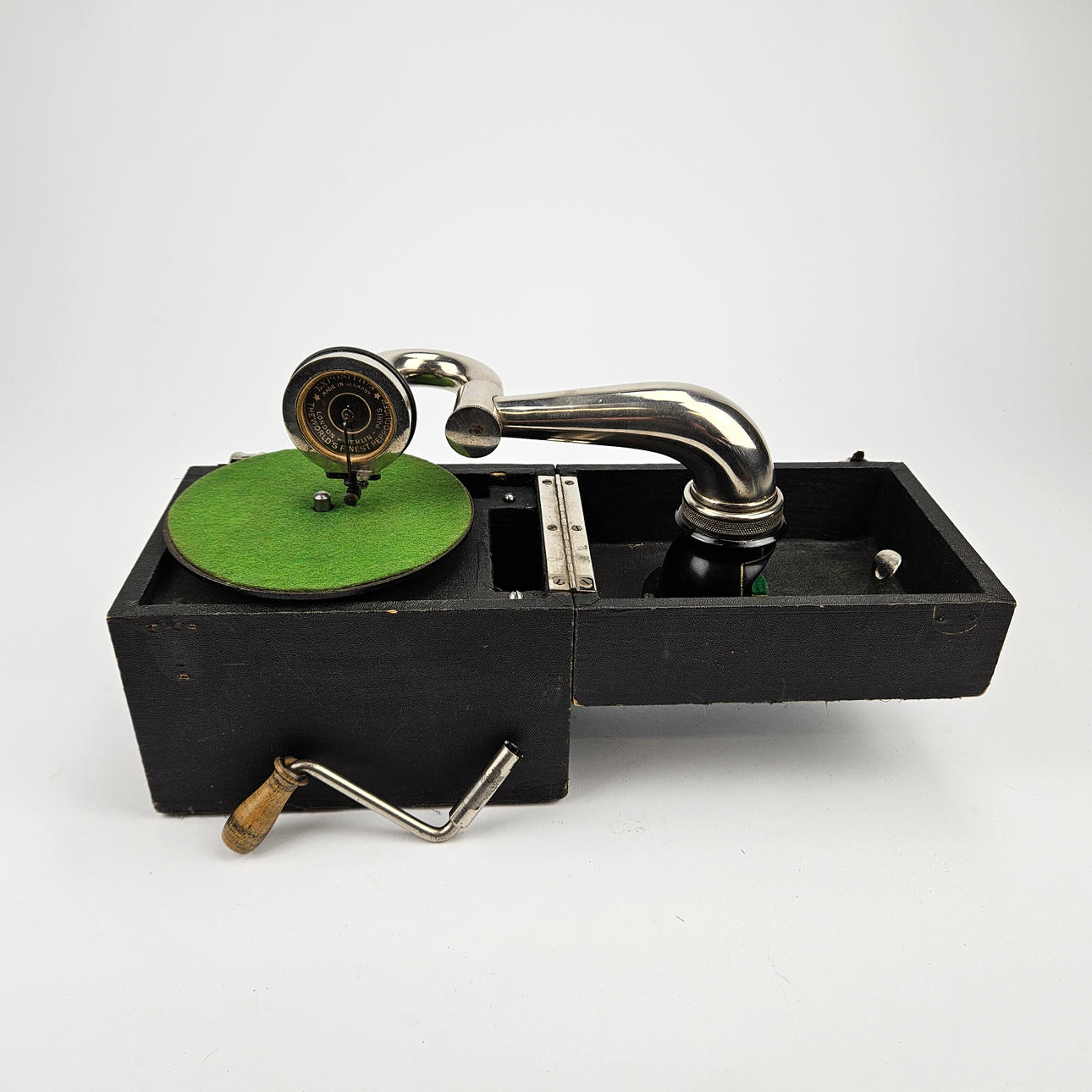RESEGRAMOPHONE, Camera phone de luxe, USA.
