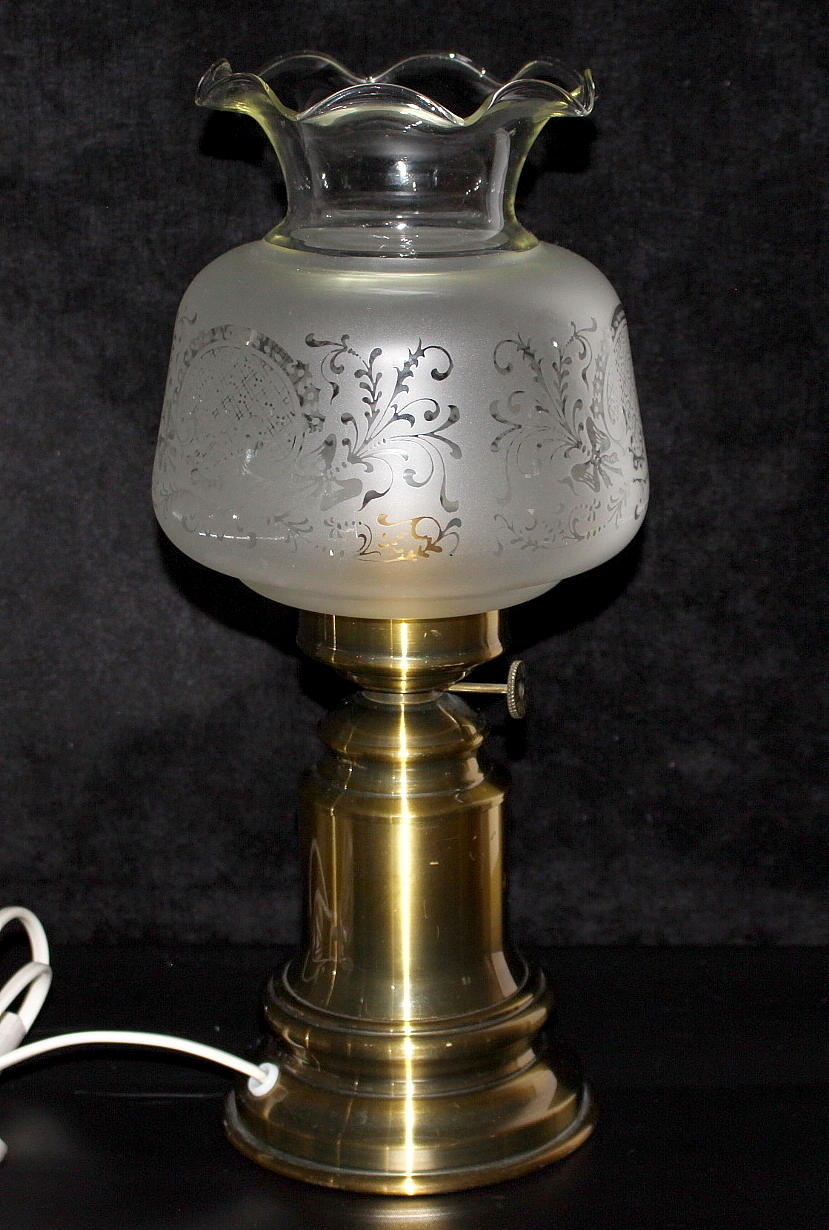 LAMPA, mässing glas AB Texa.