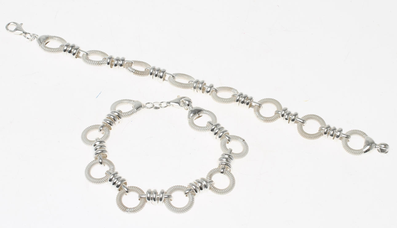 ARMBAND, 2 st, silver, 1900-talets slut.