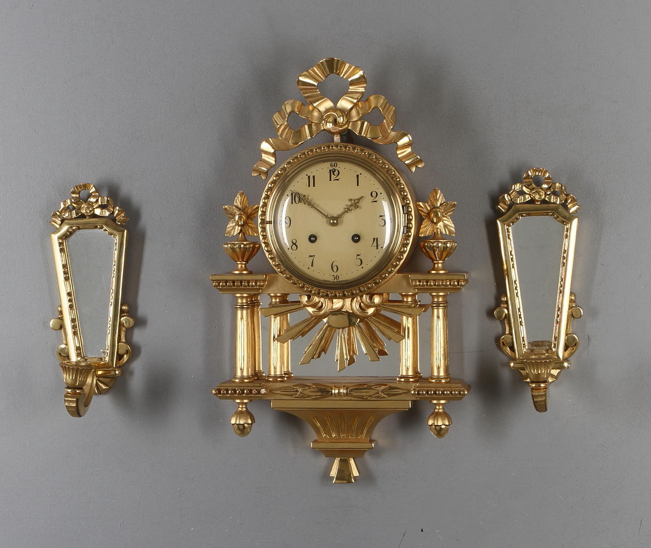 VÄGGPENDYL, LAMPETTER, gustaviansk stil, 1 par, 1900-tal.