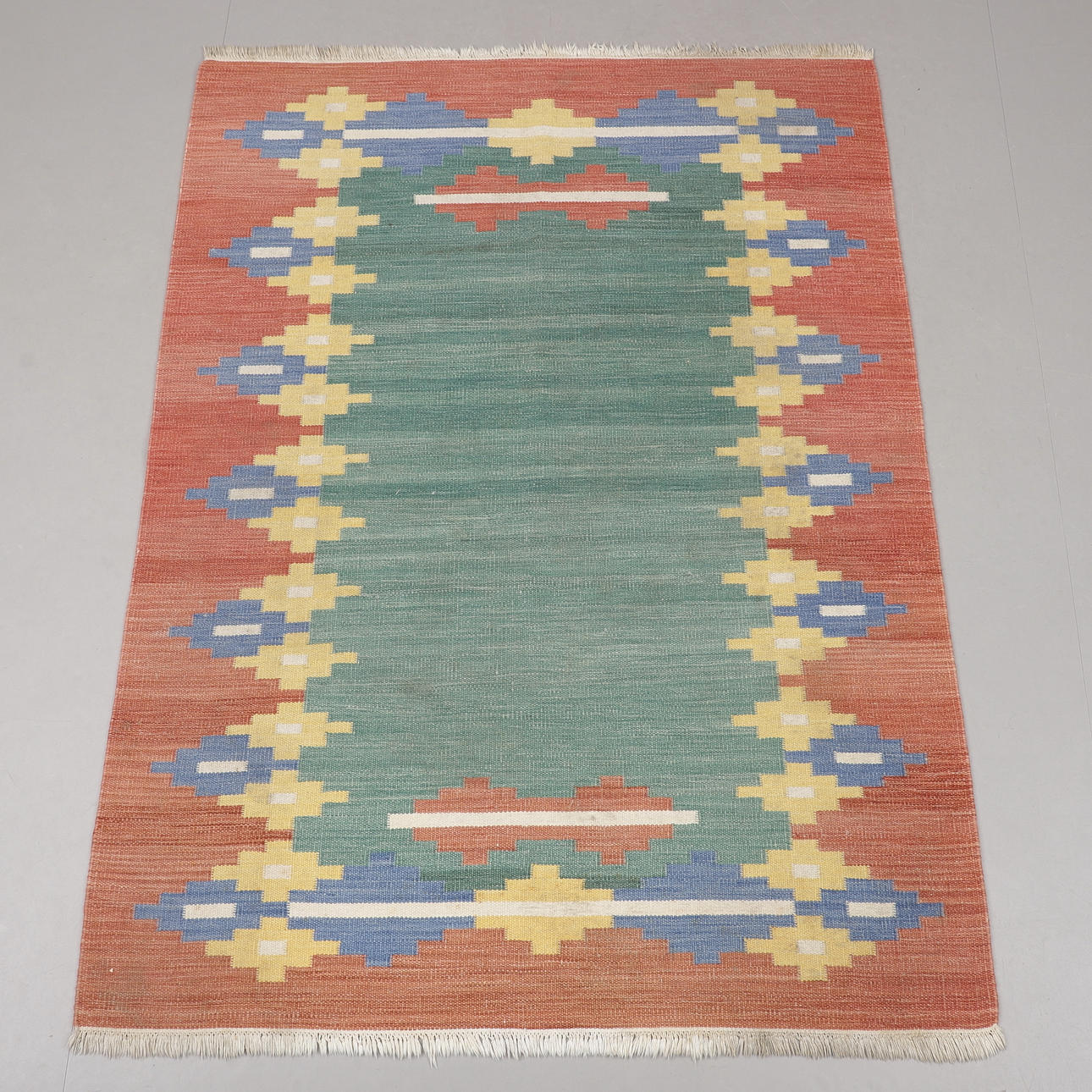 TÆPPE, Ryllik linned, 232 x 170 cm.