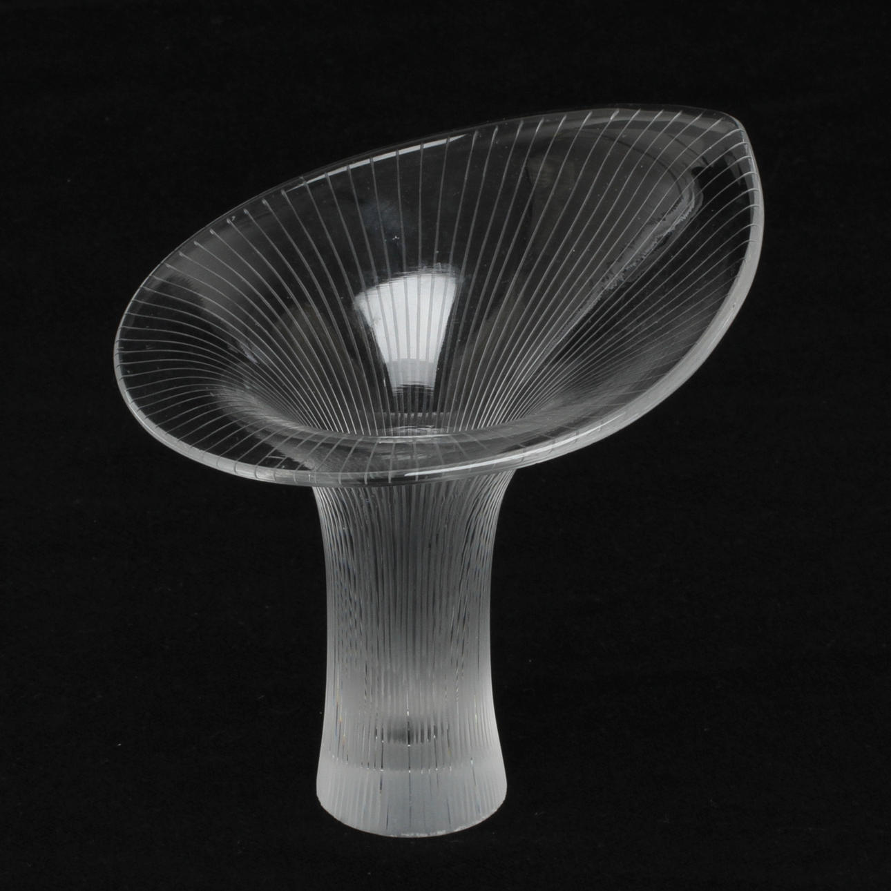 VAS, glas, "Kantarelli" Tapio Wirkkala Iittala, sign -55.