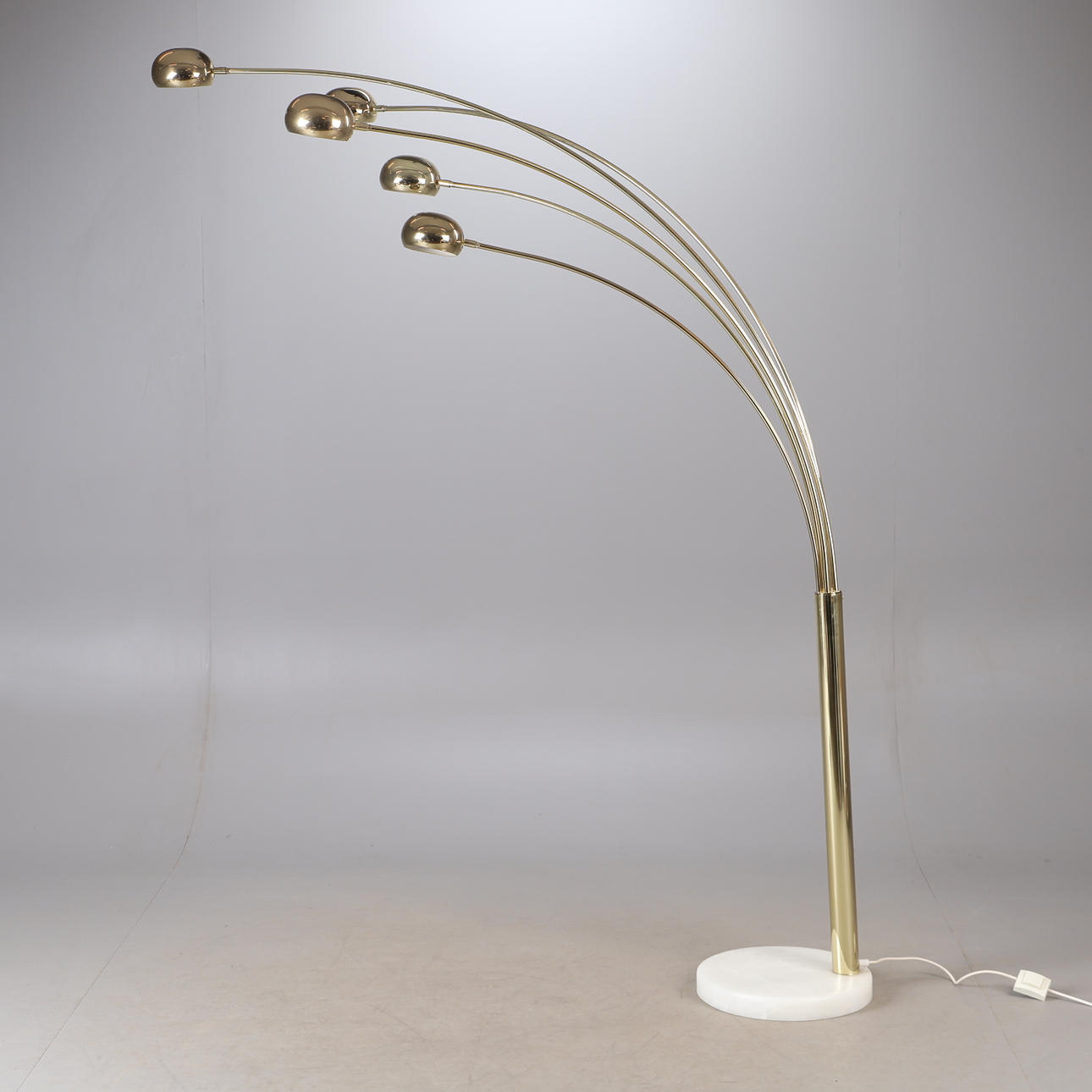 FLOOR LAMP, 5-arm, brass on marble base.