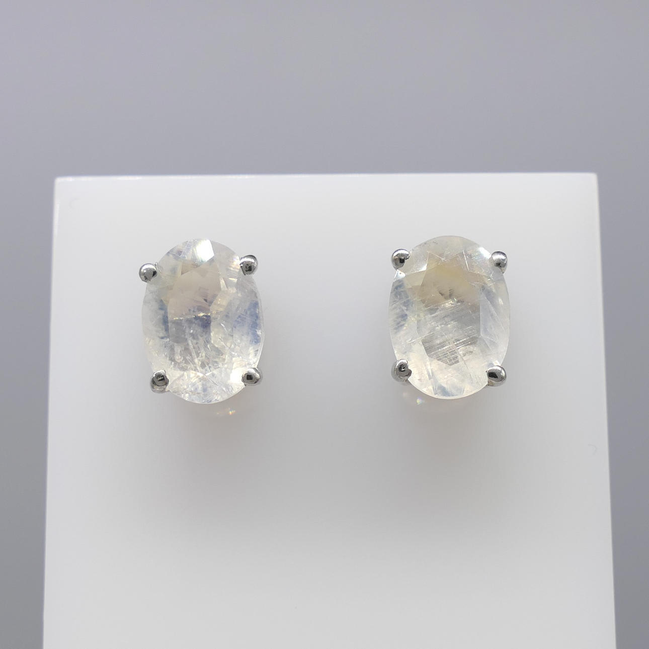 NATURAL MOONSTONE dubbar.