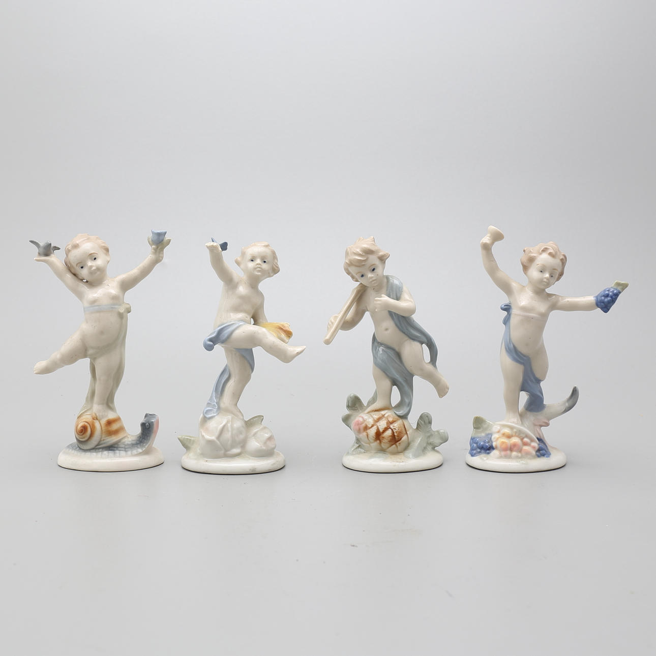 FIGURINER, 4 st, barn, porslin, Gräfenthal Thüringen, Tyskland, 1900-tal.