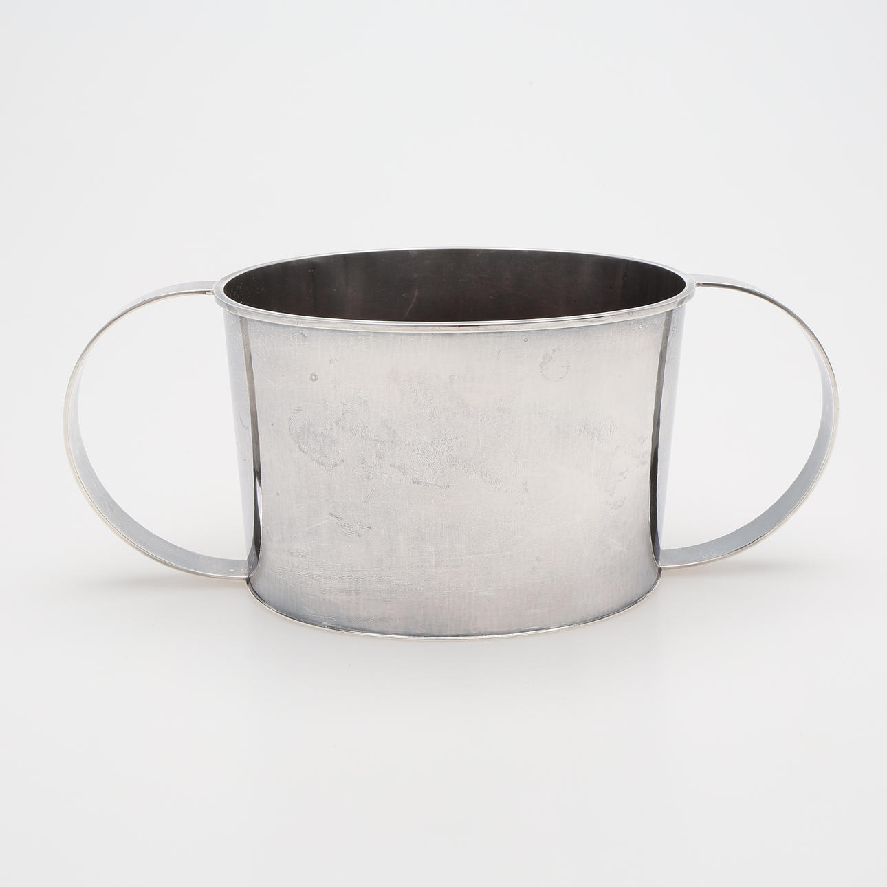 SIGURD PERSSON. BOWL WITH HANGERS.