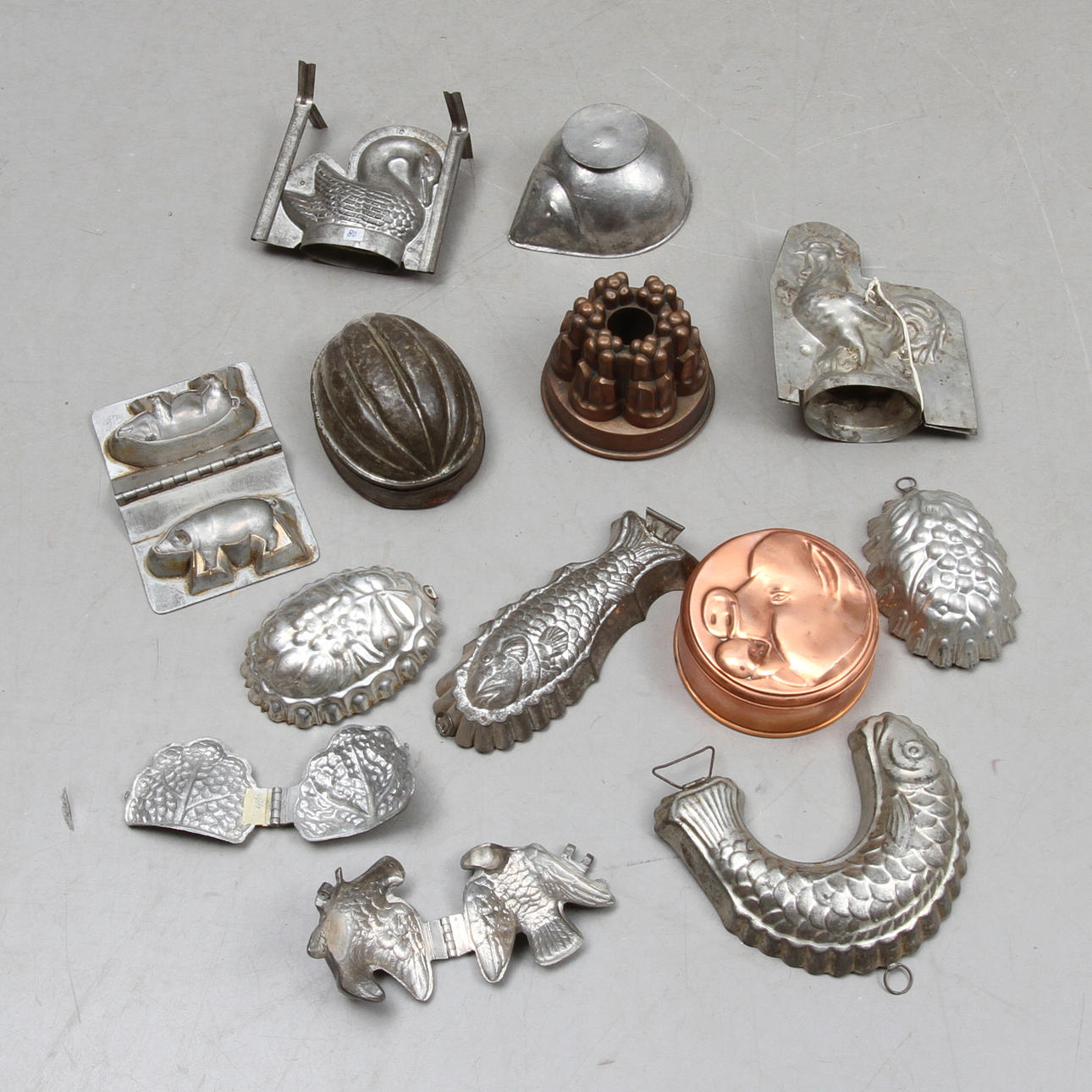 FORMAR, 13 st, olika material, för bland annat glass, marsipan, 1800/1900-tal.