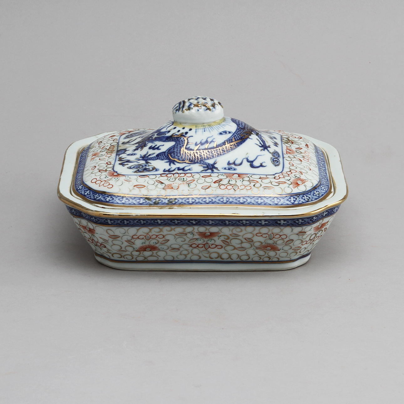 LOCKKAROTT, porslin, Kina, 1900-tal.