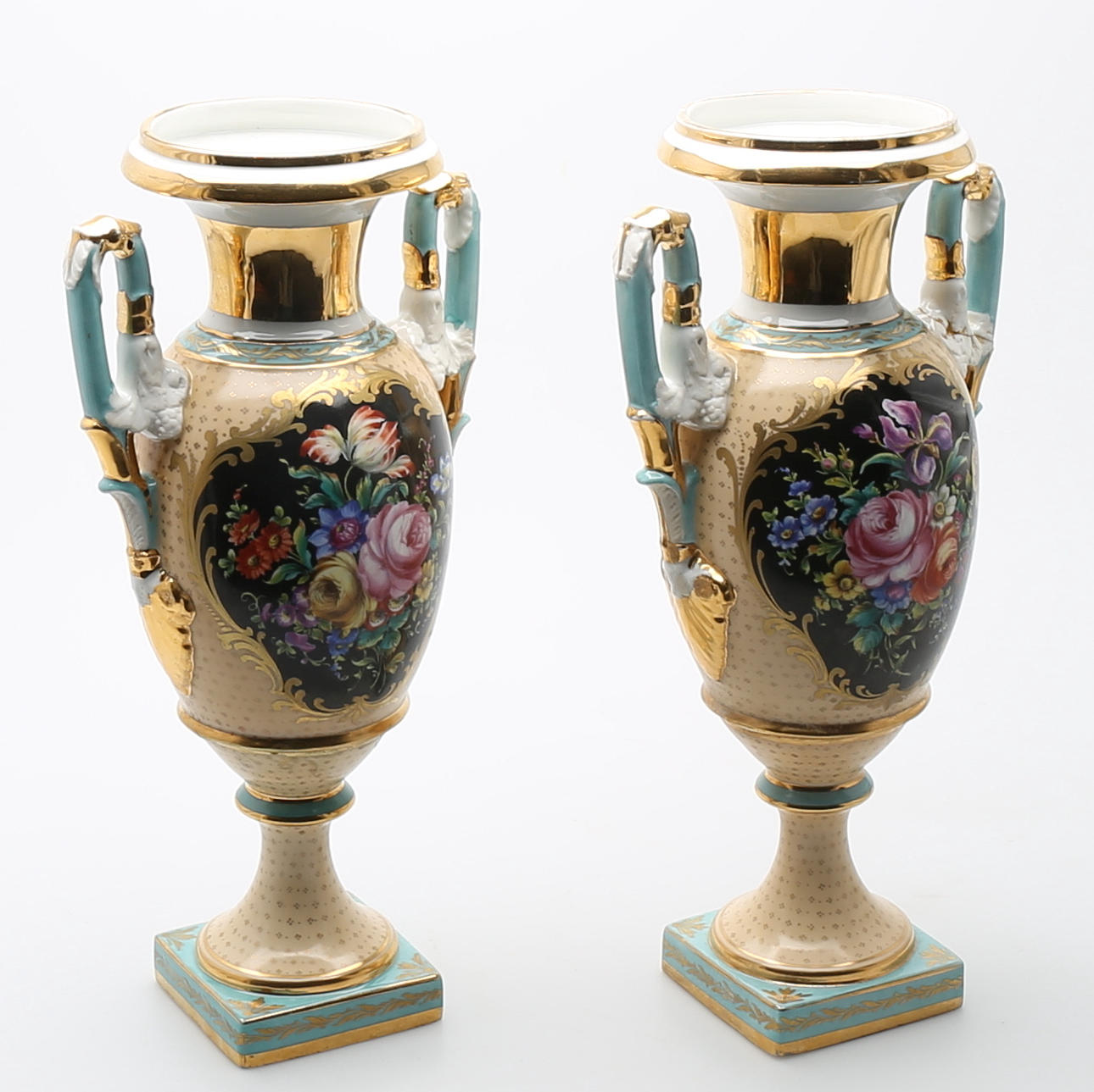 URNOR med hänklar, porslin, 2 st, Frankrike 1800-tal.
