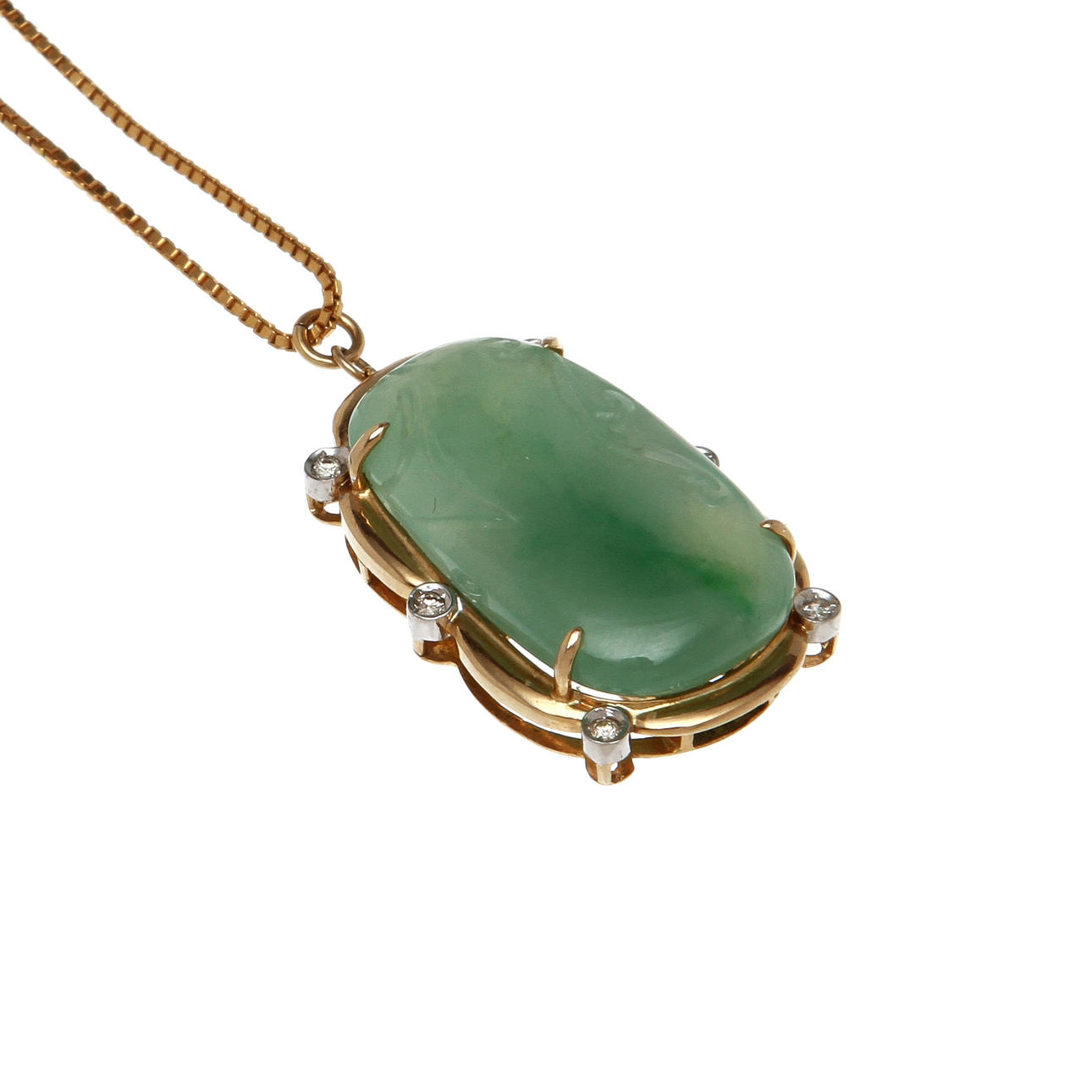 HÄNGE, 14k guld med jadeit och diamanter, totalt ca 0,06 ct. Vikt 9,5 g.