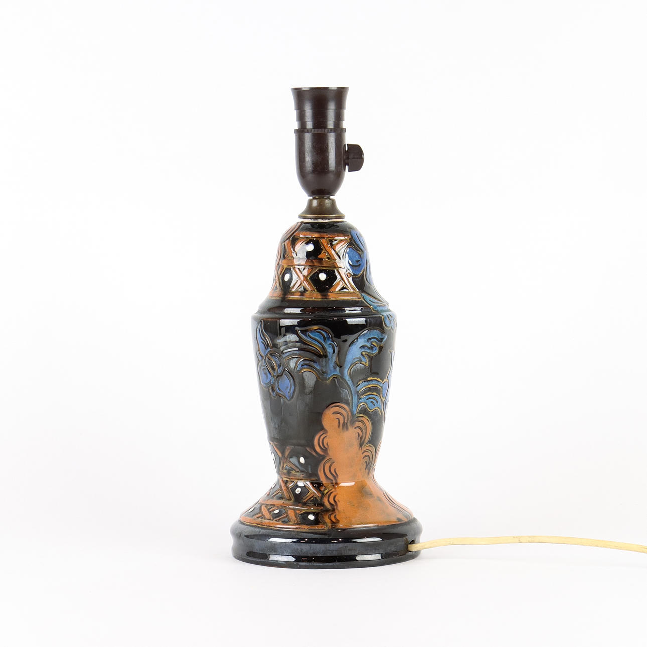 LAMPFOT keramik, monogramsignerad MB.