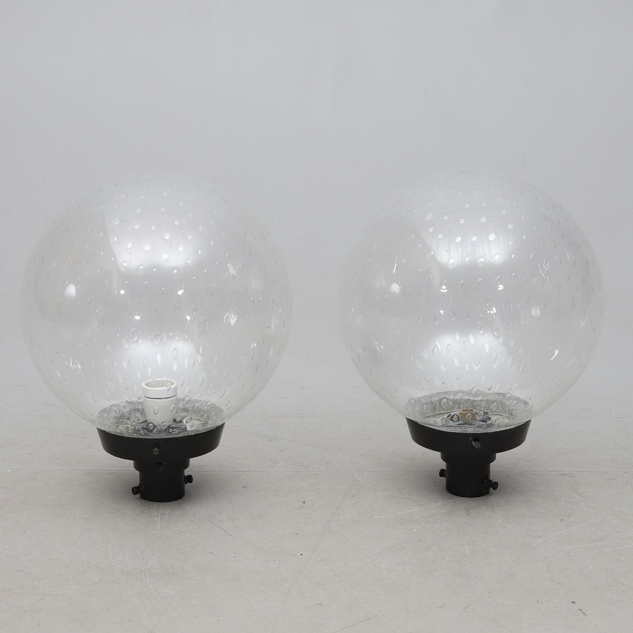 UTEBELYSNING, 1 par, smide/glas, 1900-tal.