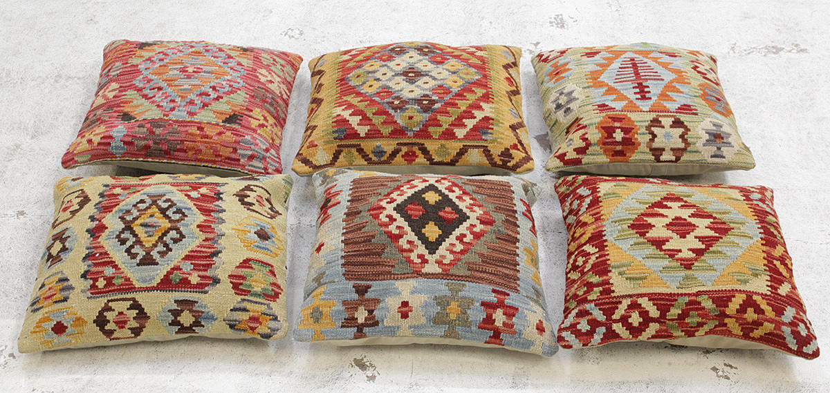 KUDDFODRAL, 6 st. Kelim, Uzbak, ca. 45 x 45 cm.