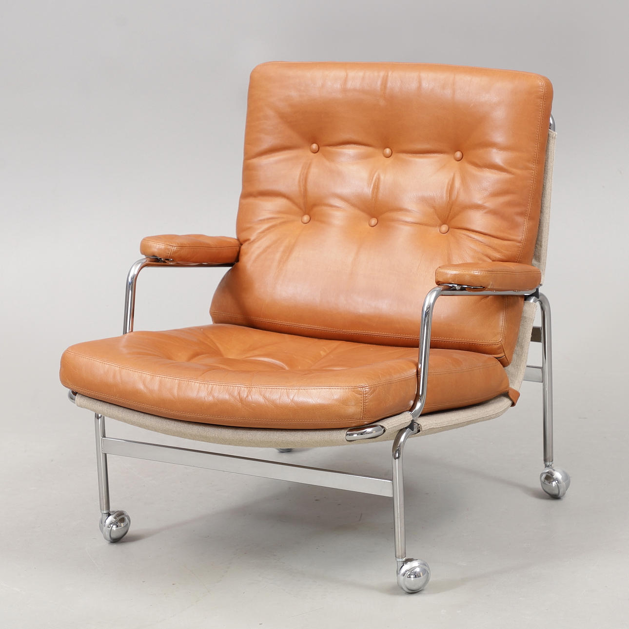 BRUNO MATHSSON. Fåtölj, "Karin", Dux, 1900-talets andra hälft.