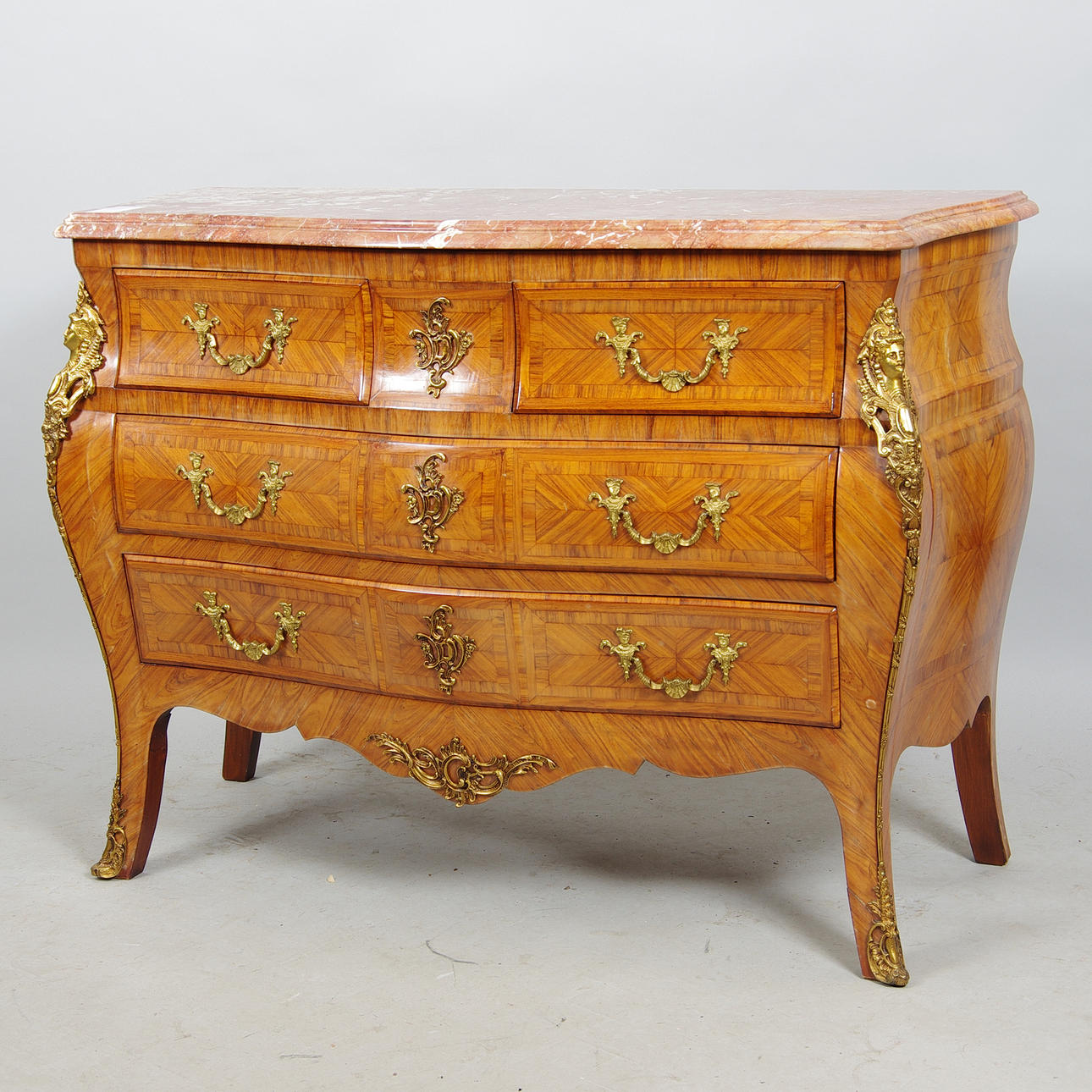 BYRÅ MED STENSKIVA, 4-lådig, bronser, rokokostil, sent 1900-tal.