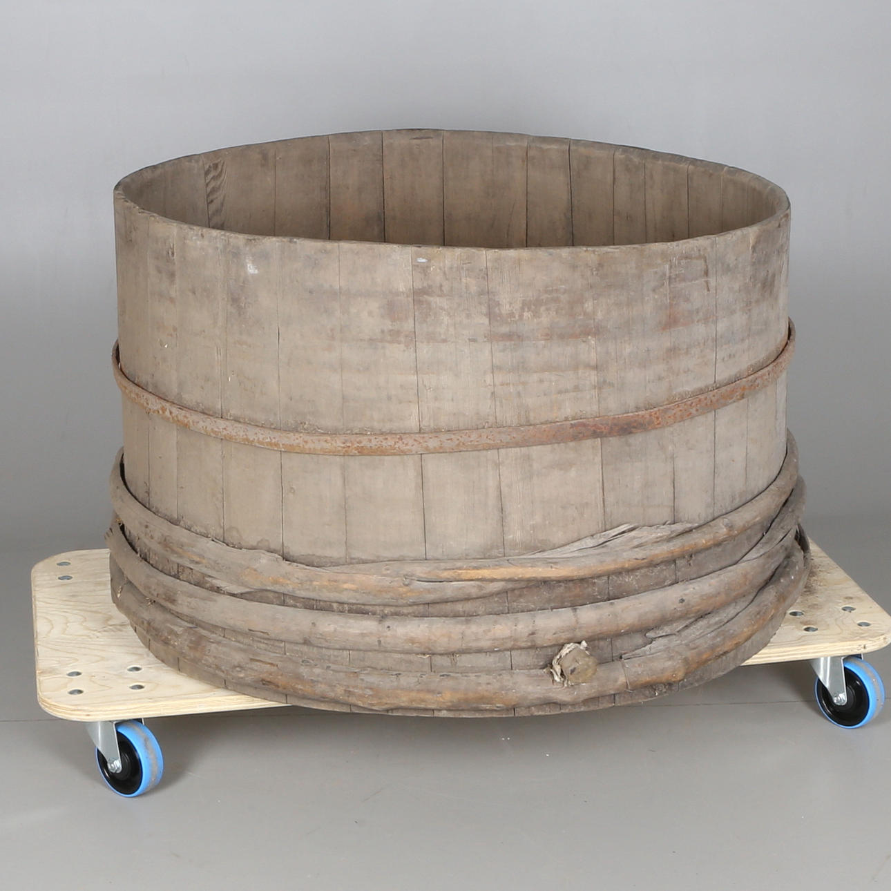 TUNNA, trä, 17/1800-tal.