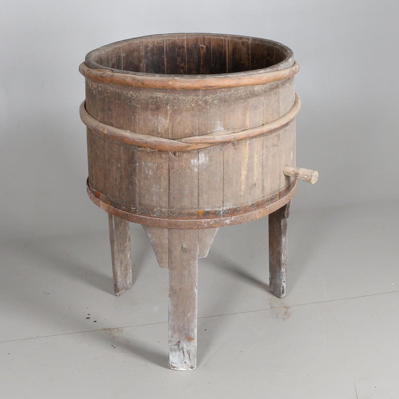 TUNNA, trä, 17/1800-tal.