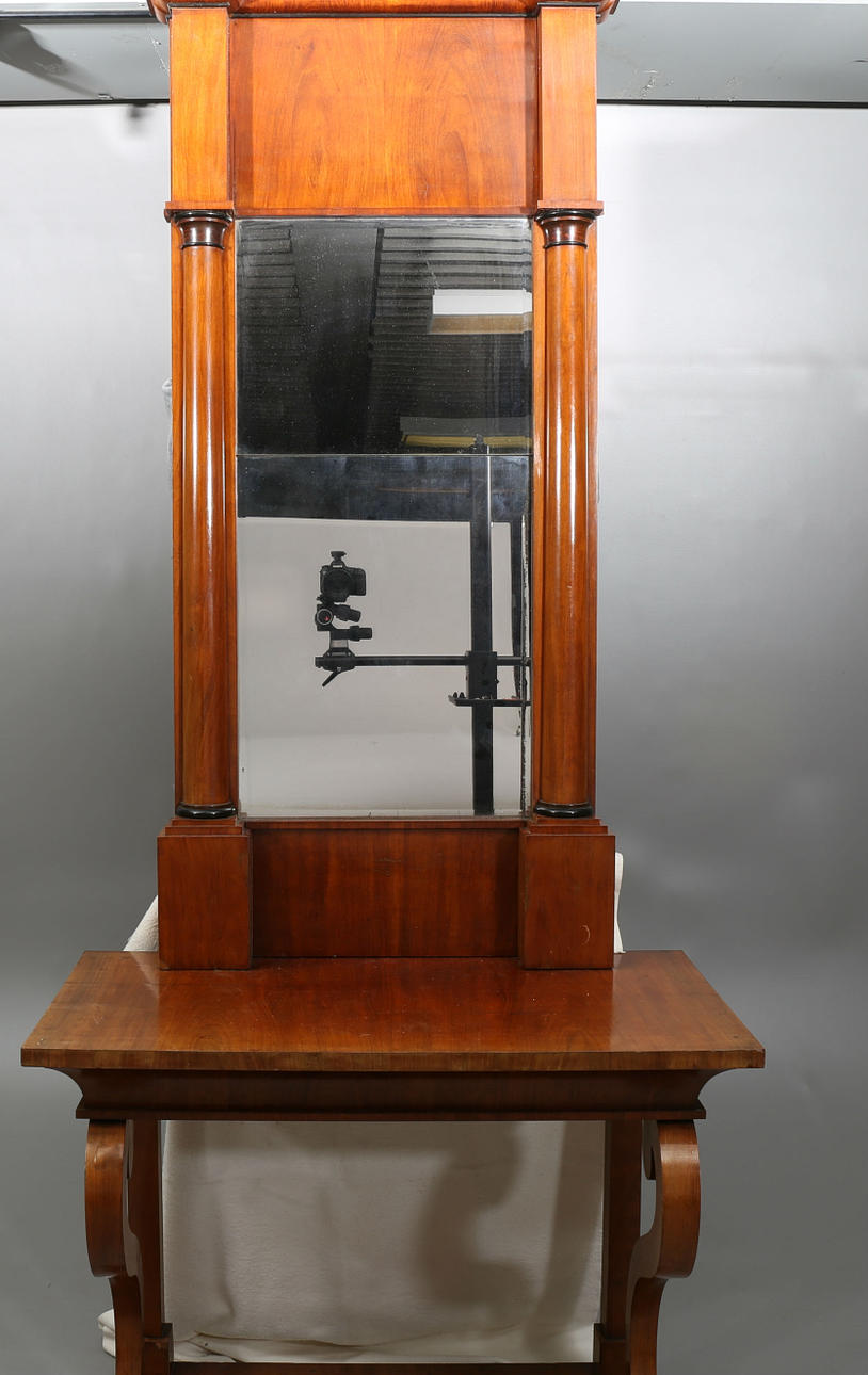 VÄGGSPEGEL MED KONSOLBORD, mahogny, 1800-talets andra hälft.