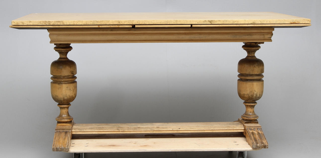 MATBORD, Axel Einar Hjorth, "Charles" NK, sent 1920-tal.