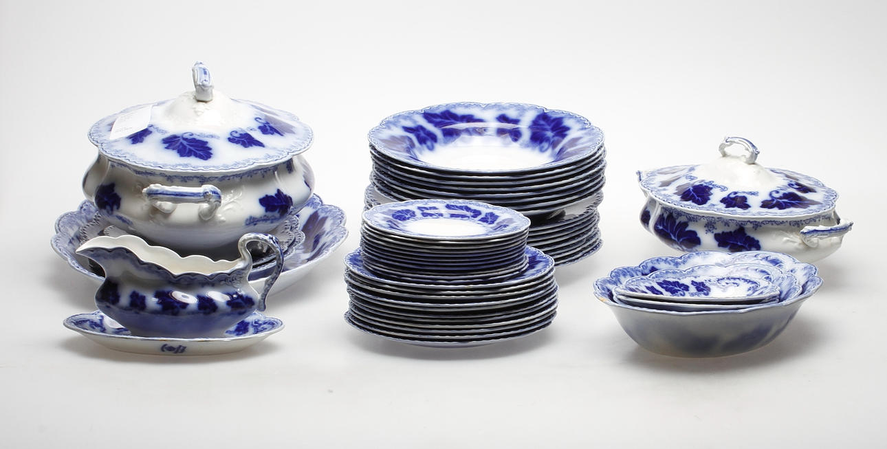 MATSERVIS, 50 delar, flintgods, "Normandy", Johnson Bros, England.