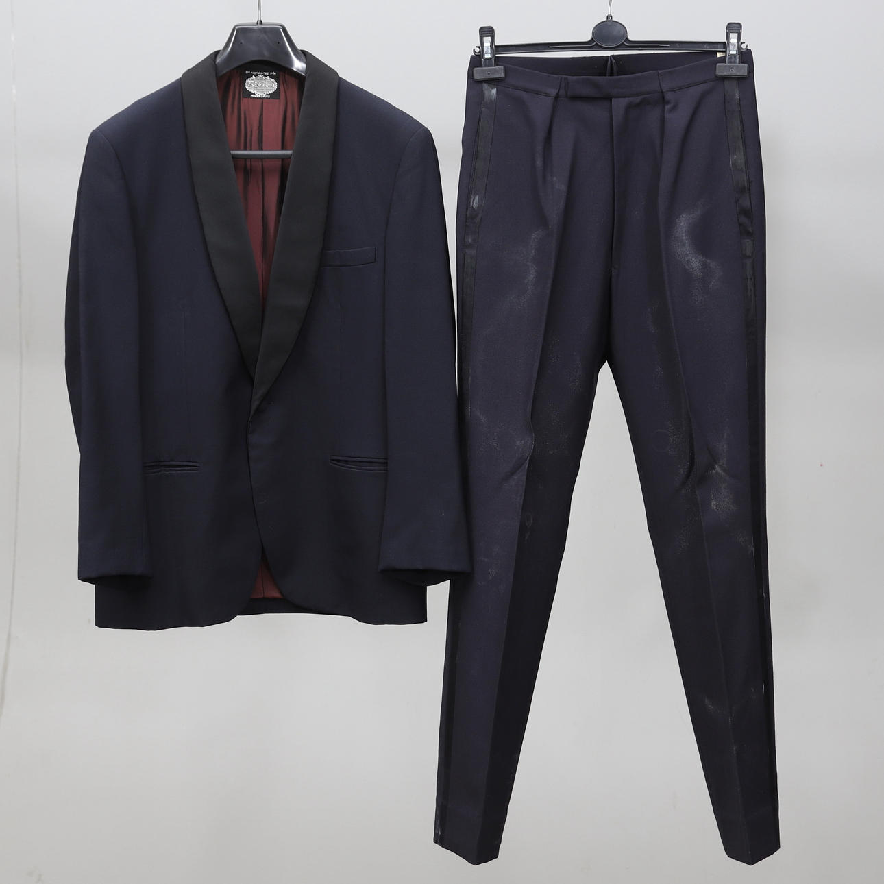 SMOKING, 2 delar, Bäckmans, Norrköping.