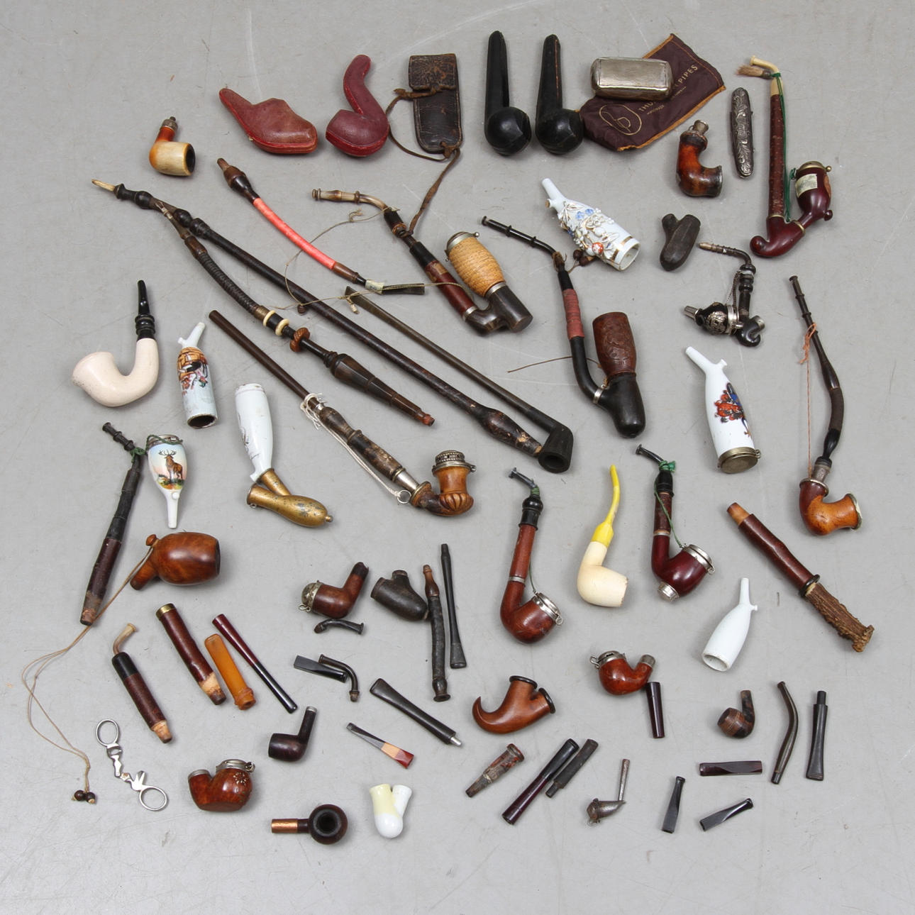 PARTI TOBAKIANA, mestadels pipor, 18 & 1900-tal.