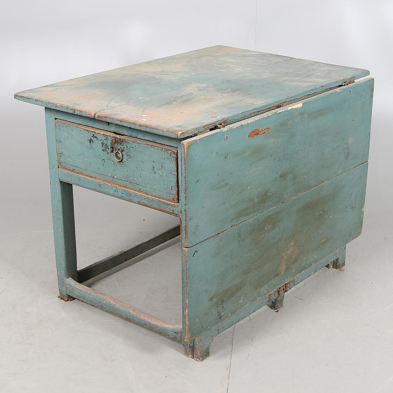 SLAGBORD, bemålad fur, Allmoge, 1800-tal.