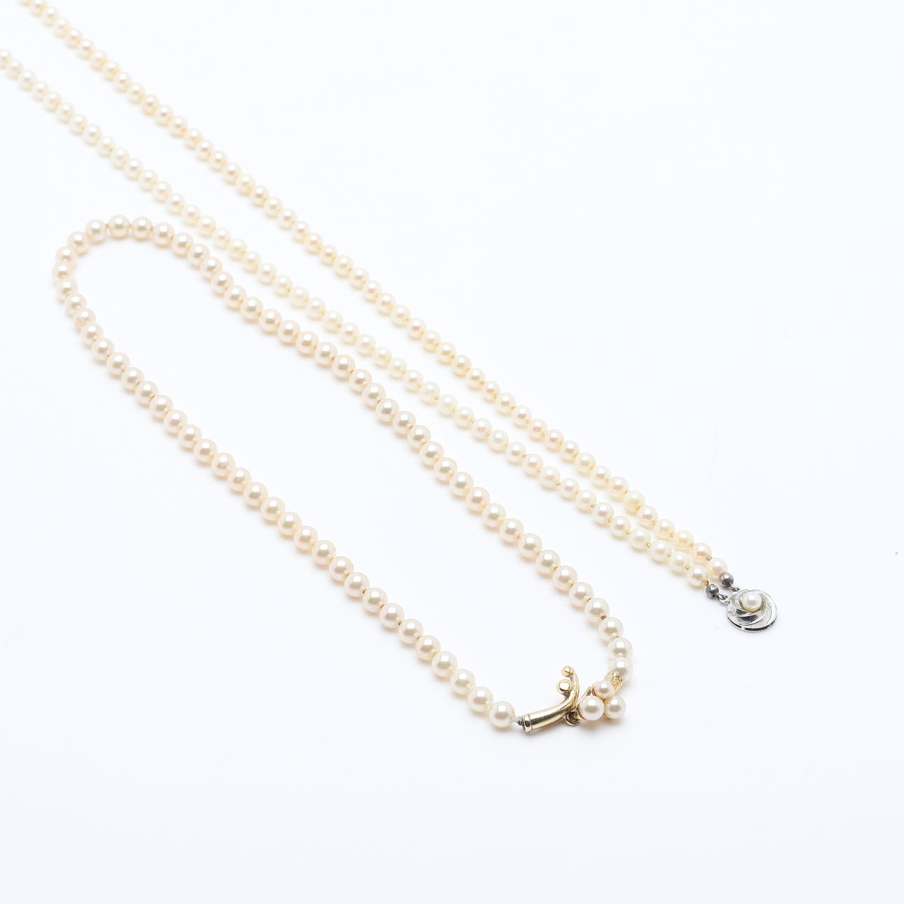 PERLENKETTE, 2 STÜCK, B.LA. Majorica-Perlen.