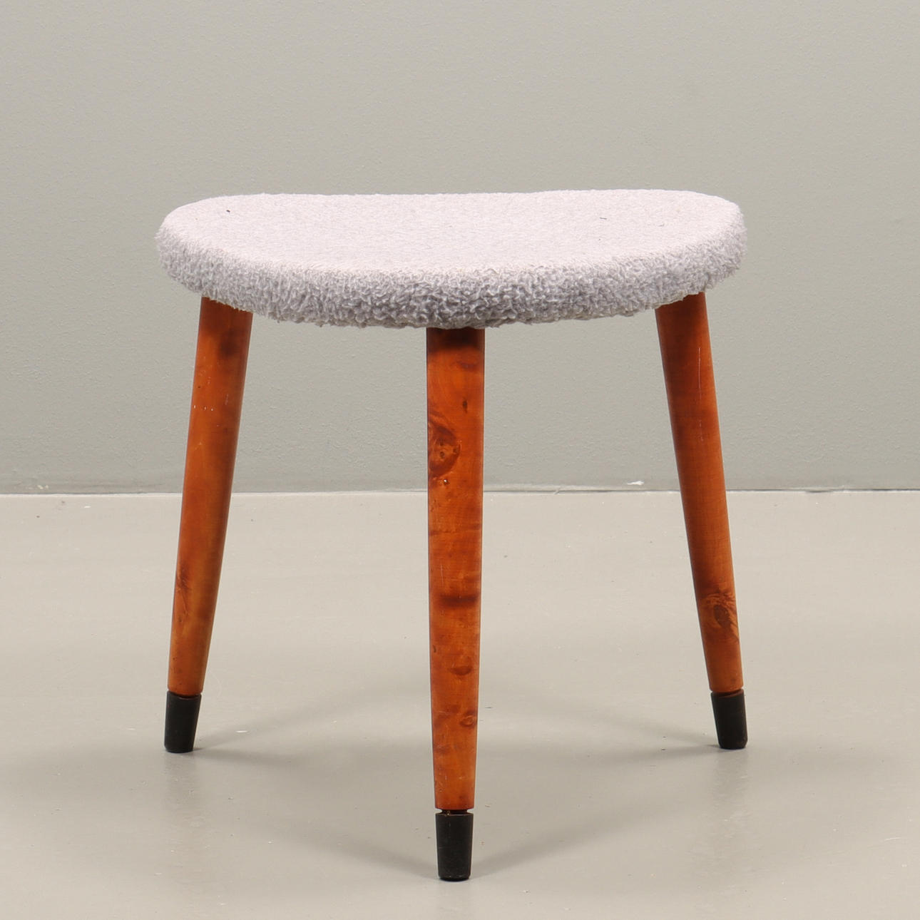 PALET DE TRES PATAS.