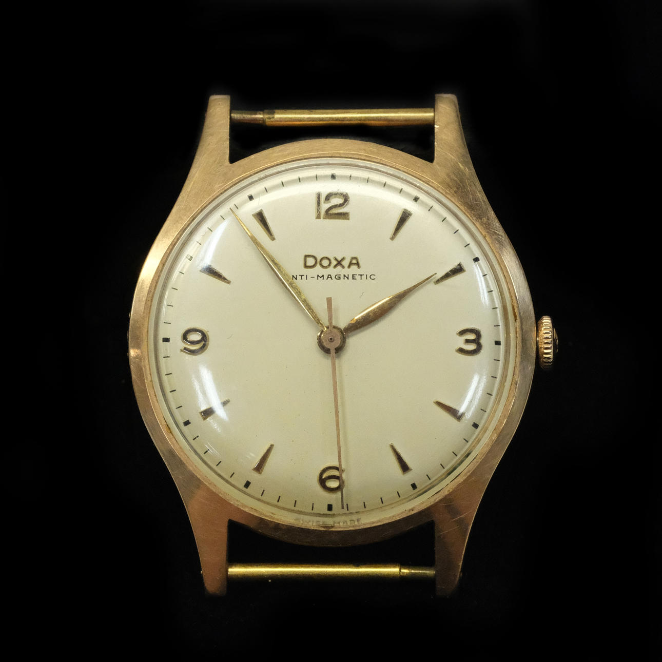 DOXA, MEN'S WRISTWATCH, 14K GOLD.