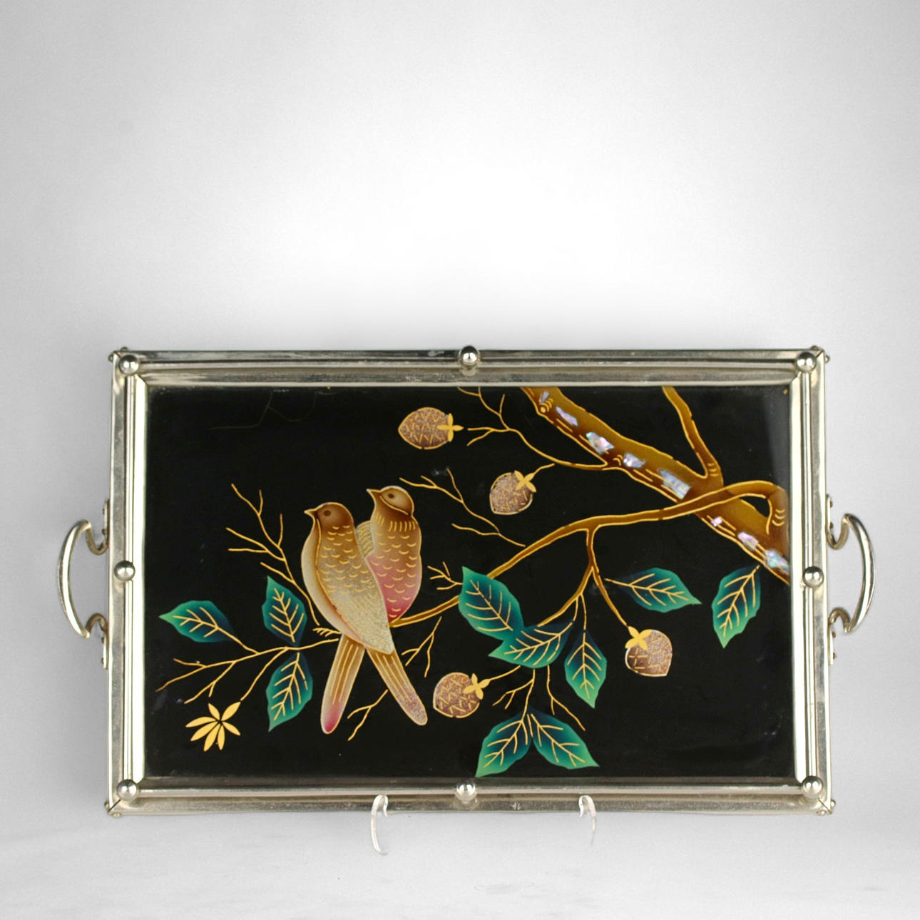 BAKKE, metal, glas, elementer af perlemor, 20. århundrede.