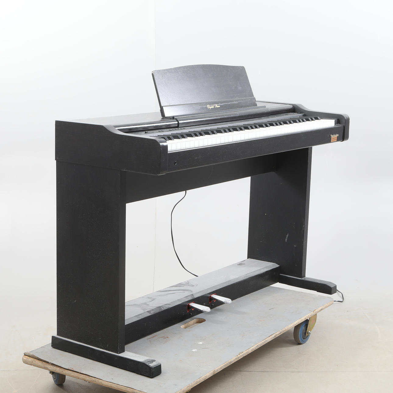 TECHNICS, Digital piano.