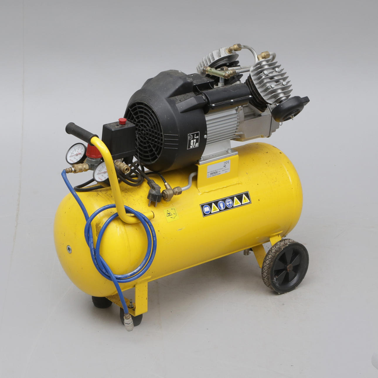 KOMPRESSOR und NAGELPISTOLE, Stanley.