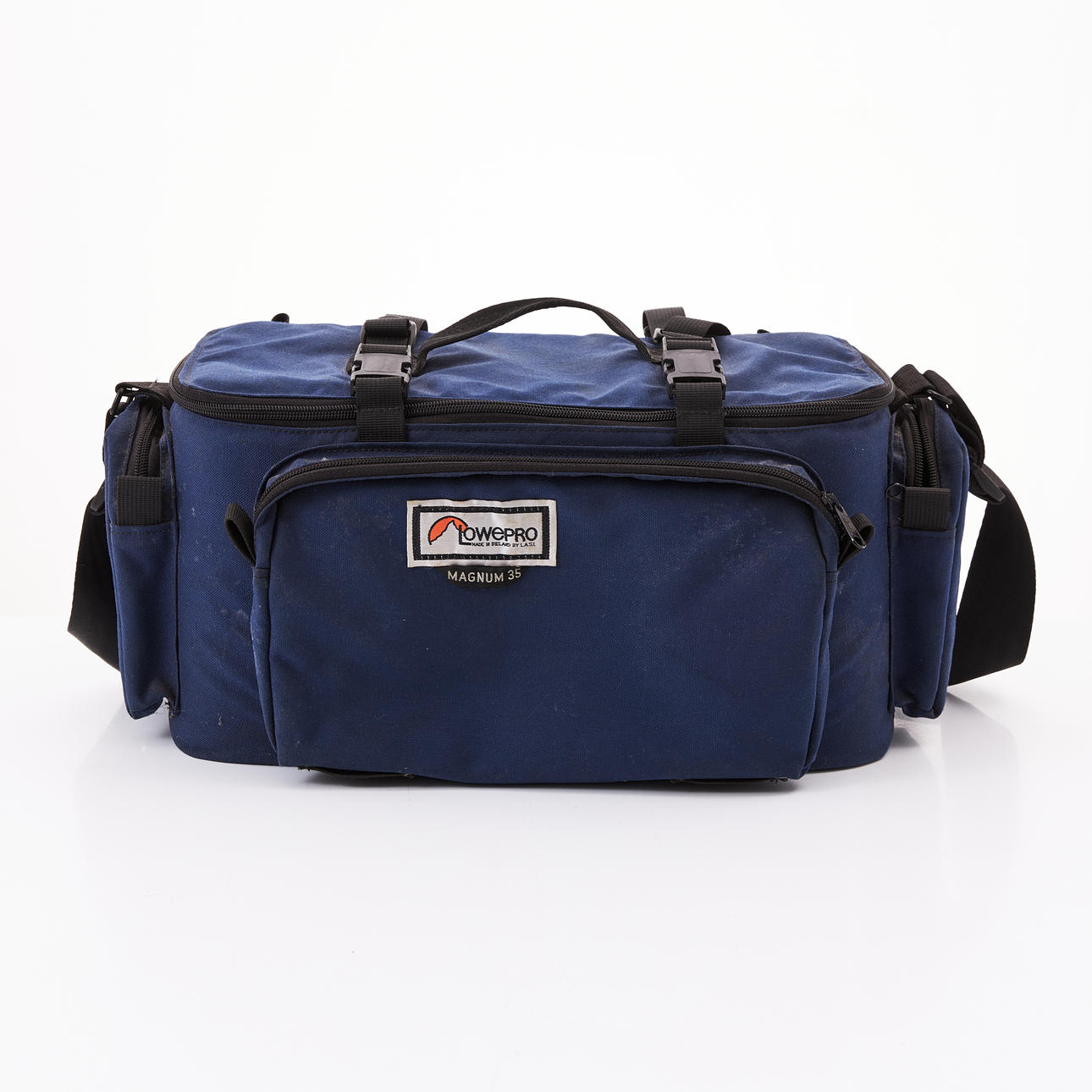 LOWEPRO MAGNUM 35, camera case.