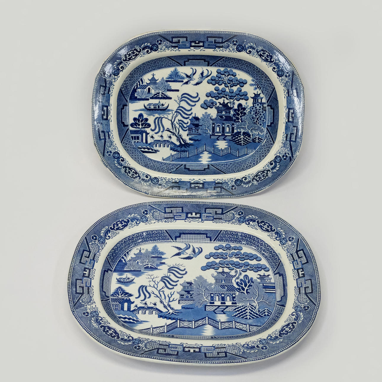 TWO SERVING PLATTERS, 1800/20TH CENTURY.