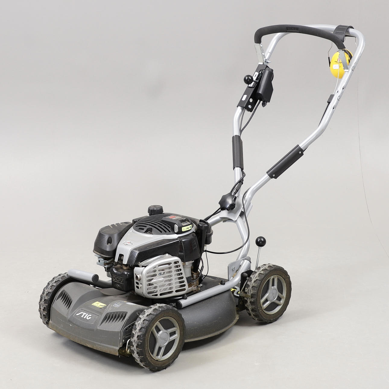 MOTORGRÄSKLIPPARE, bensindriven, Stiga.