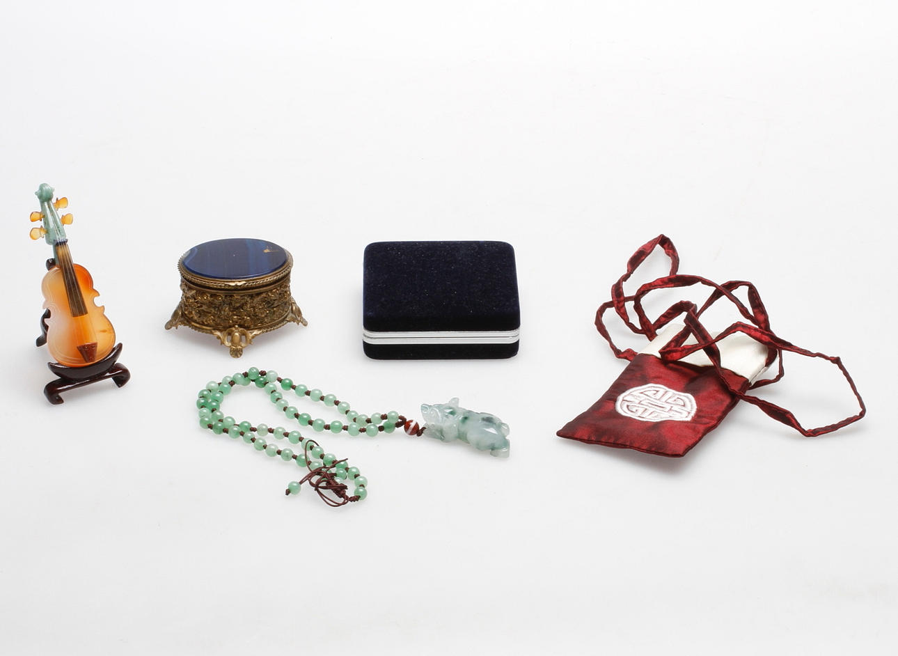 STENFÖREMÅL med mera bland annat orientaliskt netsuke.