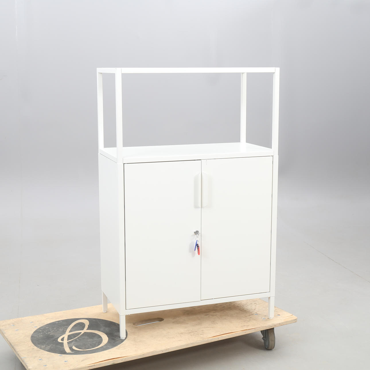 SKÅP,metall,låsbart.