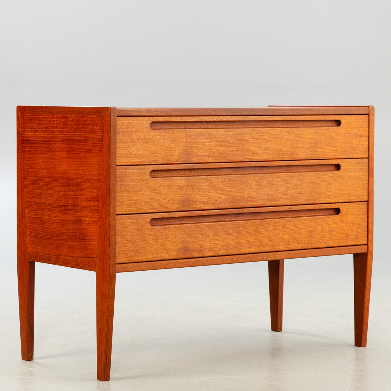 ATTRIBUTED TO NILS JONSSON. Chest for HJN Møbler.