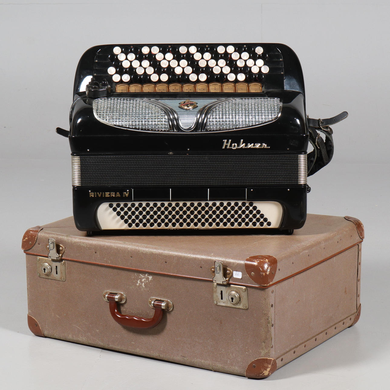 BUTTON ACCORDION, Hohner Riviera IV.