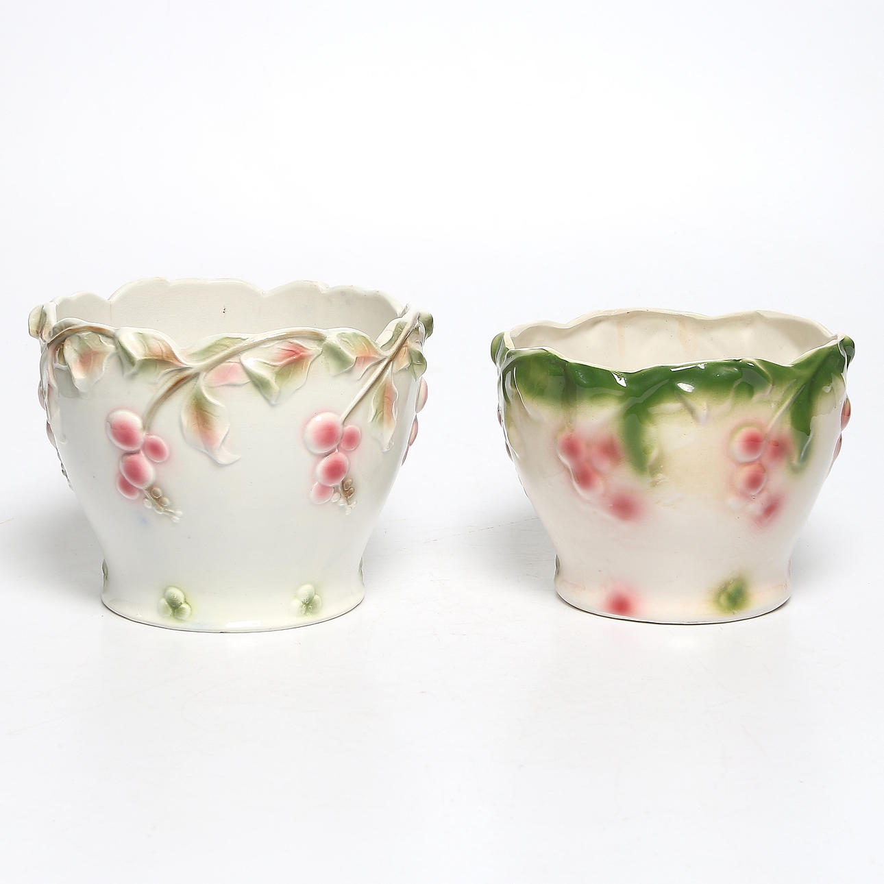 YTTERFODER, 2 st, flintgods, majolika, 18/1900-tal.