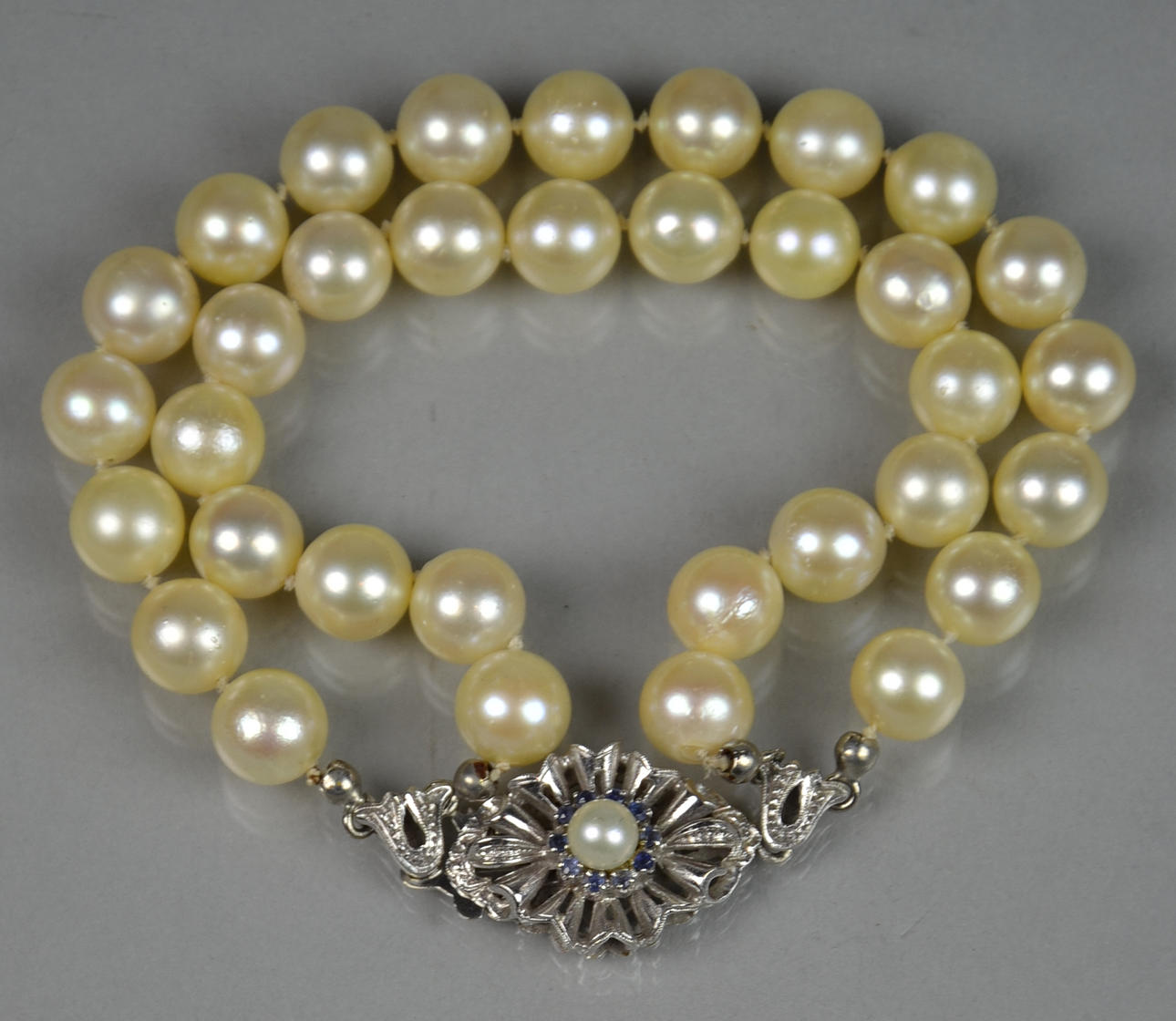 PÄRLA ARMBAND.