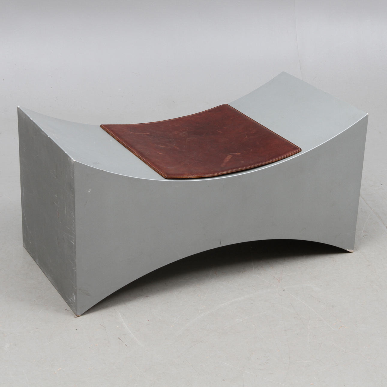 BÄNK, "Space" Design Jonas Bohlin 1999, Design Stockholm, plakettmärkt, signerad.