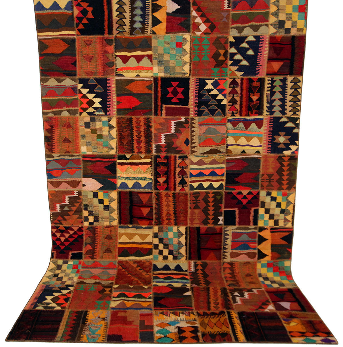 MATTA, PATCHWORK, Persien, 304 x 207 cm.