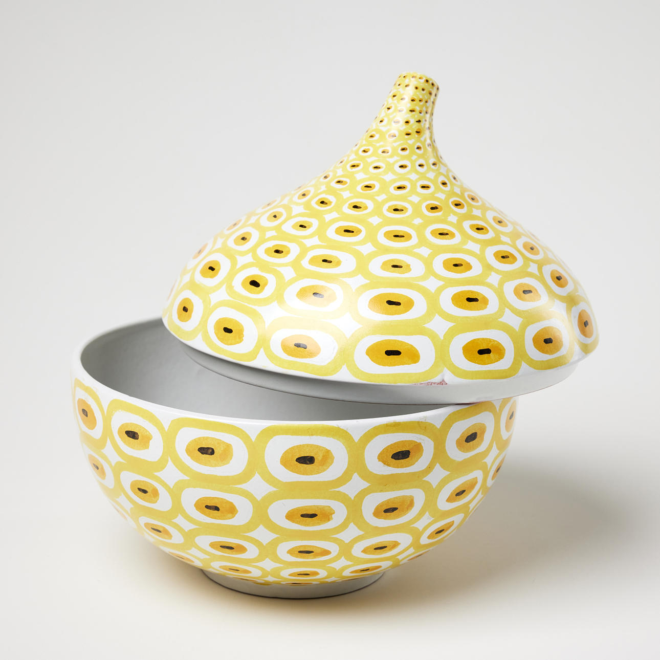 STIG LINDBERG. Bowl with lid, Gustavsberg, faience, painted decor